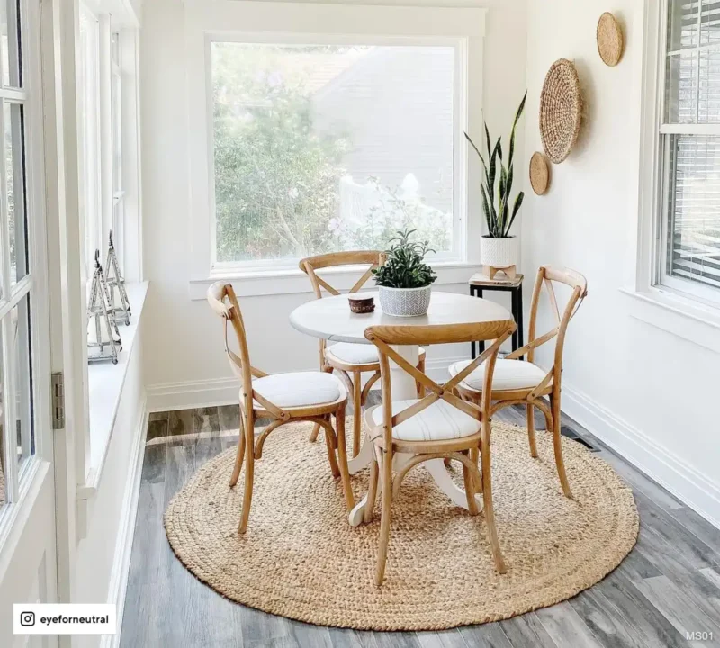 Round Braided Jute Rug